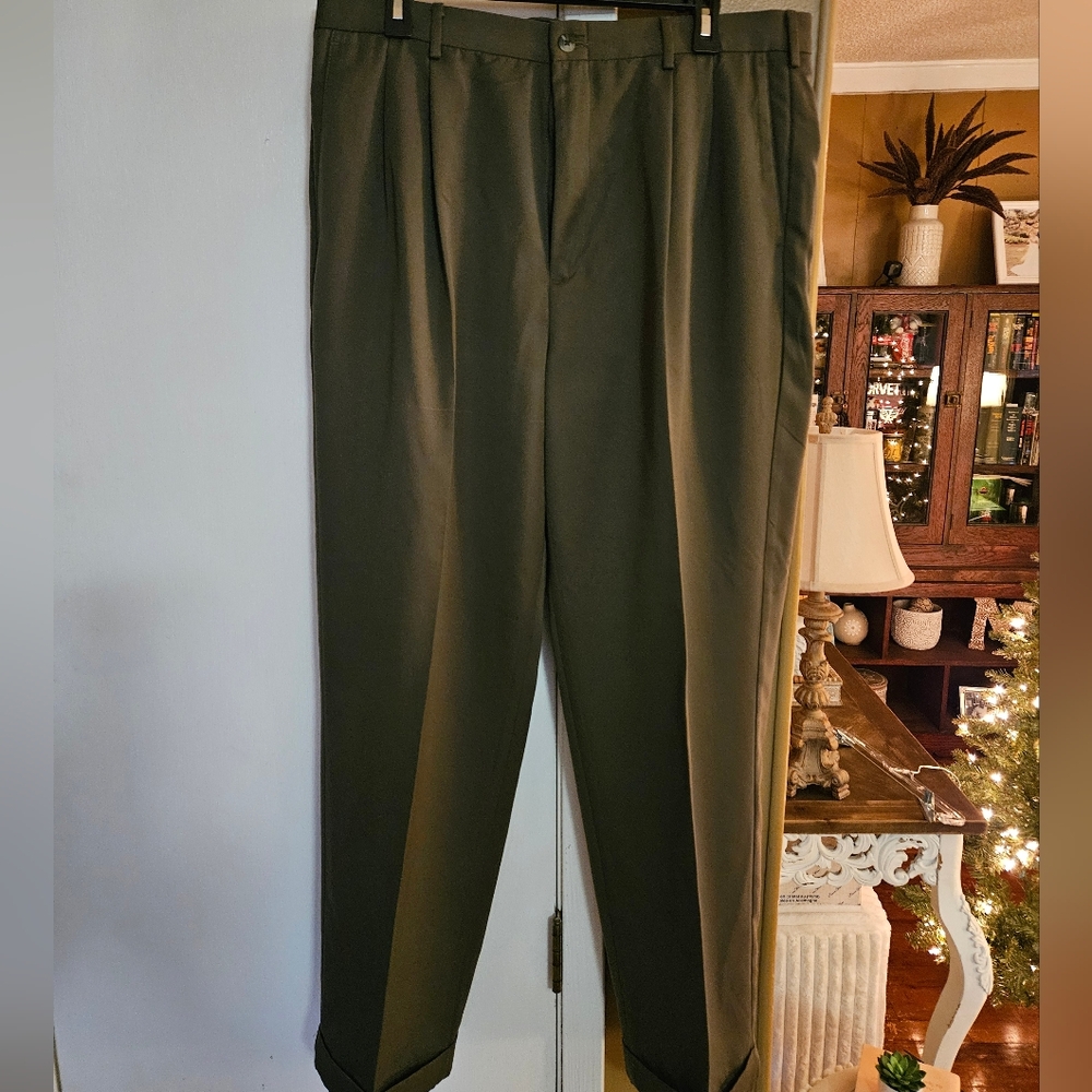 Men's Olive Green Dress Pants
